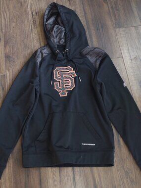 Black Majestic Men's  Therma Base Hoodie